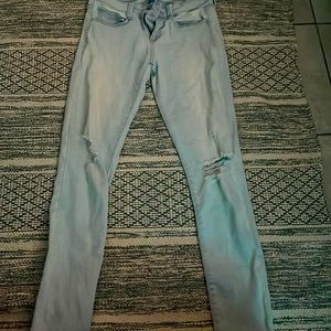 Arizona light color ripped jeans